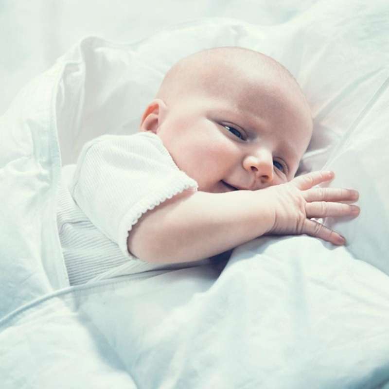 Ensemble de couette et d'oreiller Fossflakes Nordic Sleep pour bébé - 70x100 cm.
